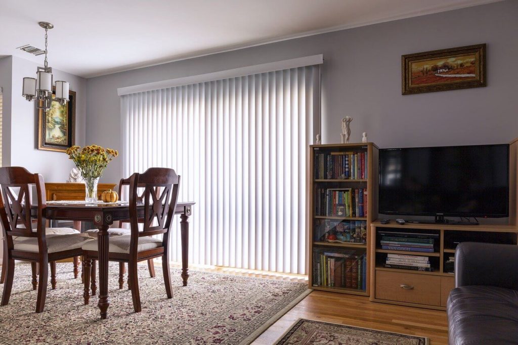 THE UNIQUE WINDOW COVER: VERTICAL BLINDS